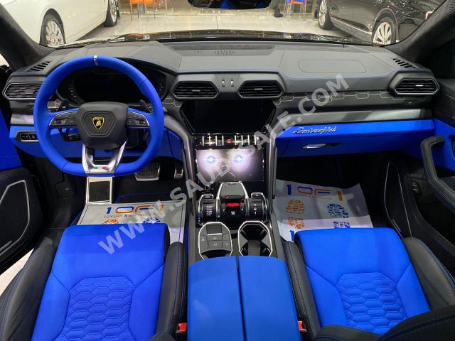 2022 لمبرجيني اوروس