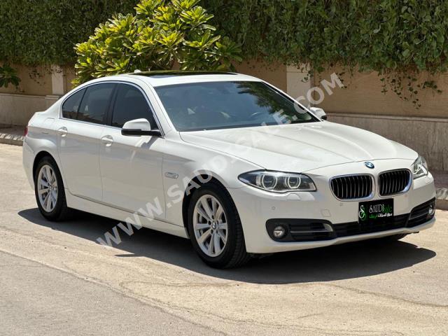 2016 بي ام دبليو الفئة الخامسة 520 أي