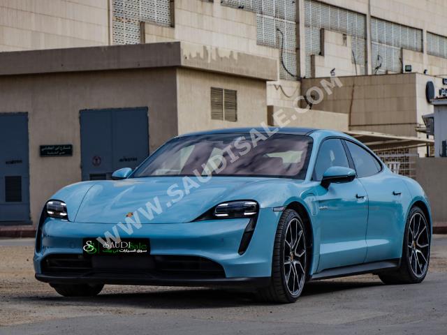 2023 بورش تايكان