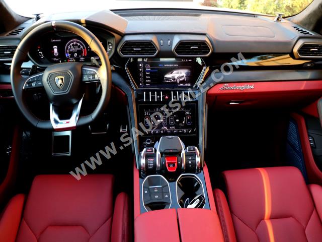 2021 Lamborghini URUS