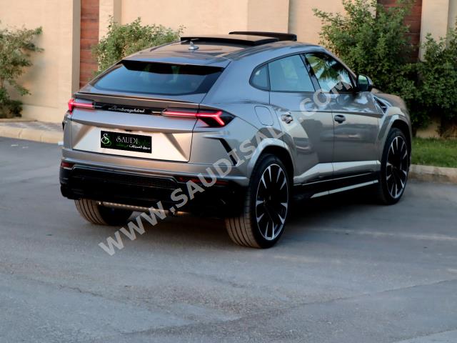 2021 Lamborghini URUS