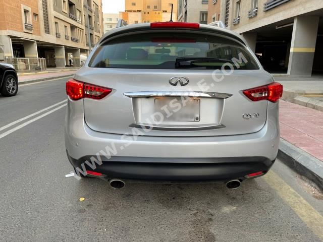 2020 Infiniti QX 70