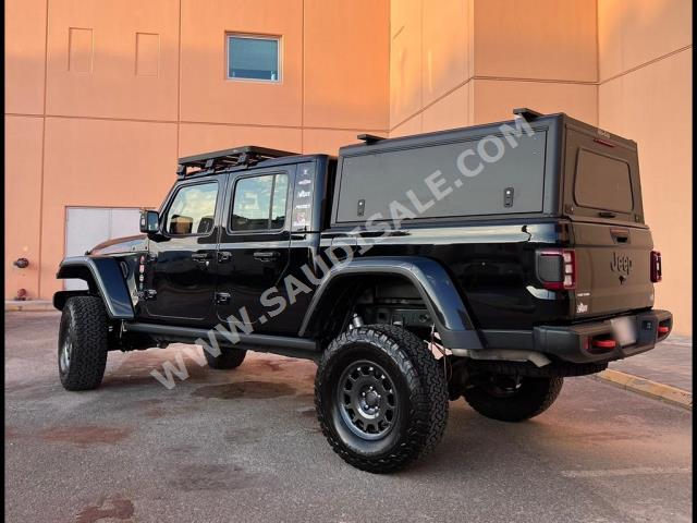 2022 جييب جلادياتور ساند رانر