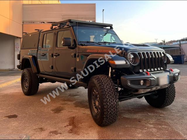 2022 جييب جلادياتور ساند رانر