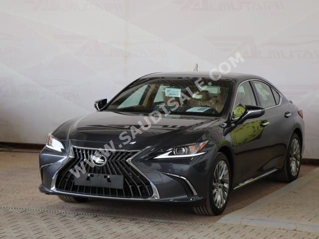 2022 Lexus ES 350