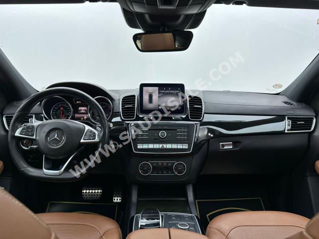 2019 مرسيدس - بنز جي إل إي 43 أي إم جي