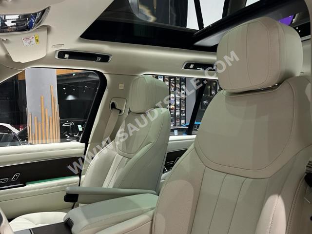 2024 لاند روفر رينج روفر اتش اس اي