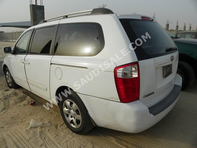 2009 Kia Carnival