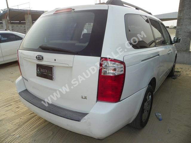 2009 Kia Carnival
