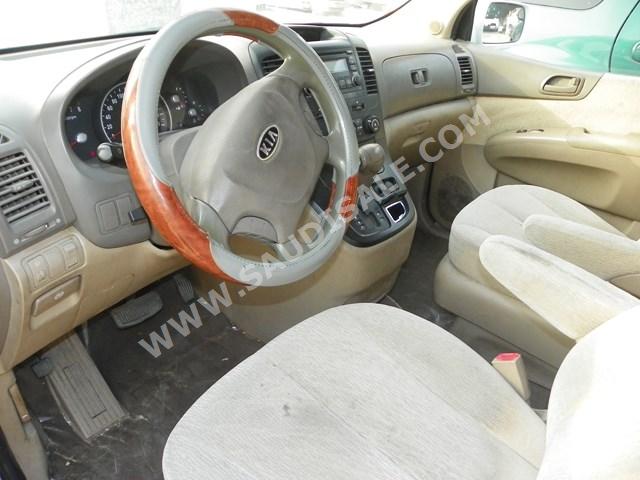 2009 Kia Carnival