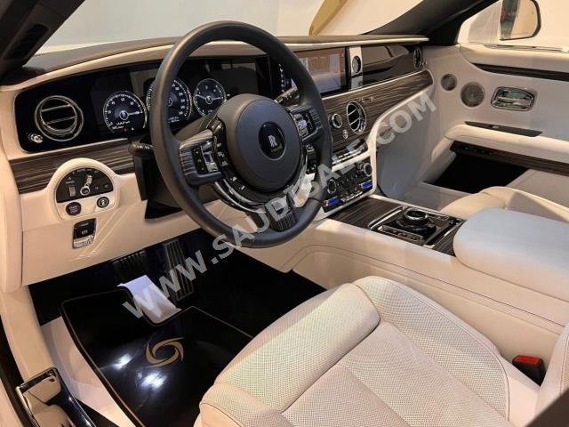 2021 رولز رويس قوست