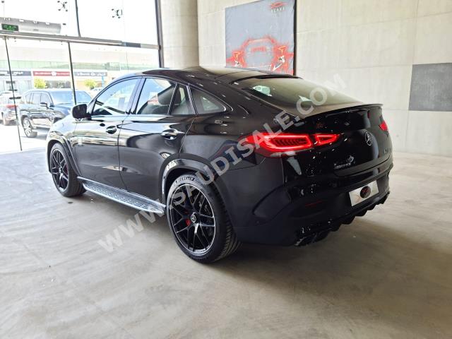 2022 مرسيدس - بنز جي إل إي 63إس أي إم جي