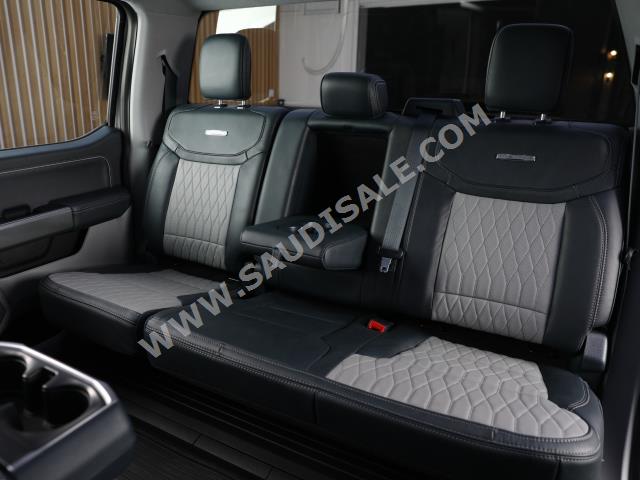 2023 فورد اف 150