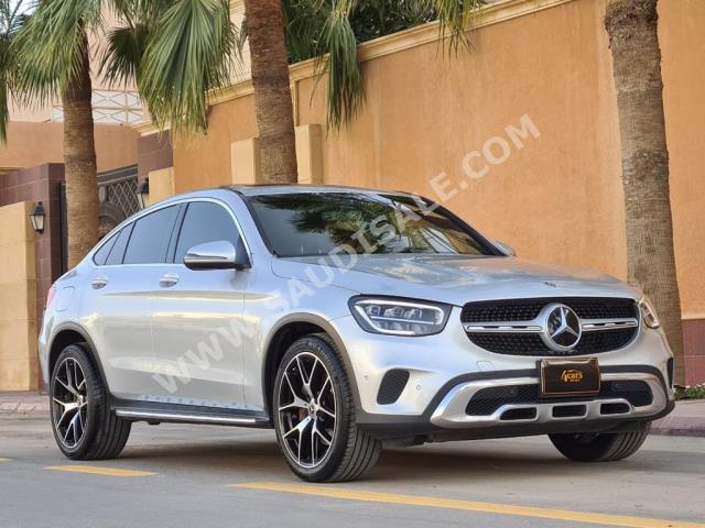 2020 مرسيدس - بنز جي إل سي 300