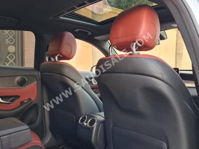 2020 مرسيدس - بنز جي إل سي 300