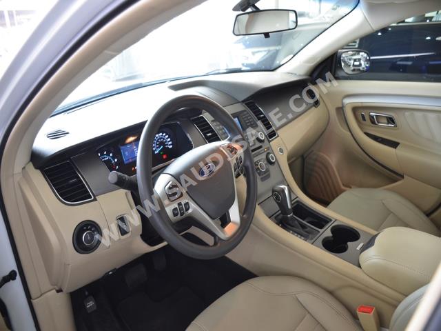 2018 Ford Taurus