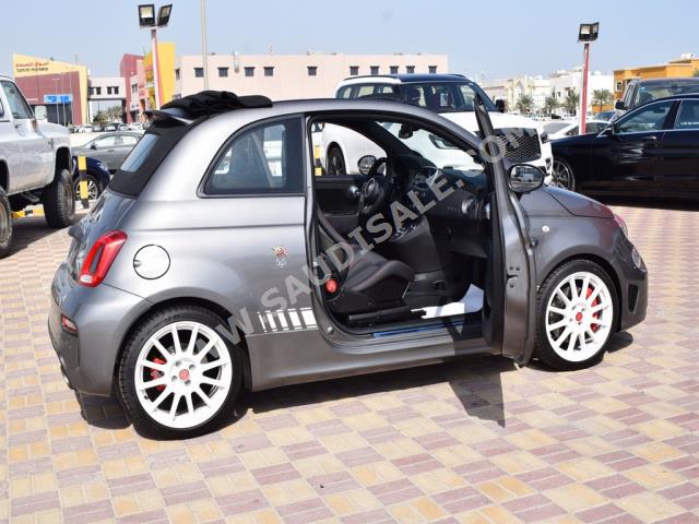 2020 Fiat Abarth 695 BIPOSTO WORLDS SMALLEST SUPER CAR