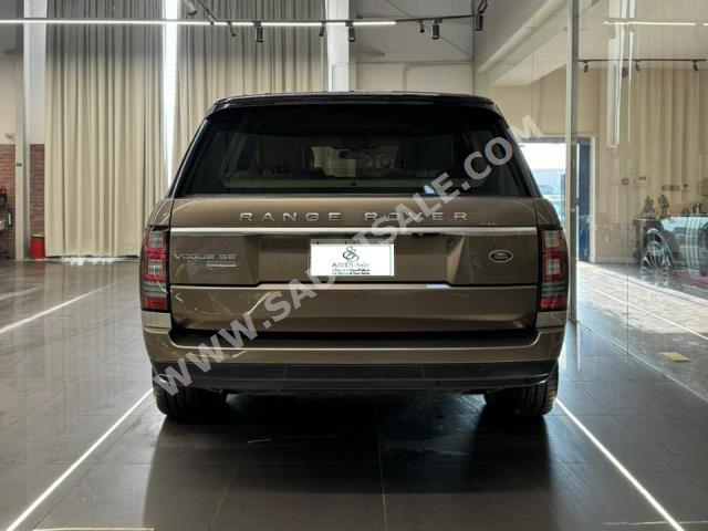 2015 لاند روفر رينج روفر فوج سوبر تشارج