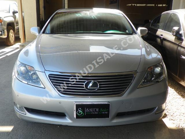 2007 Lexus LS 460