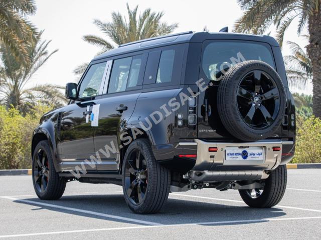 2024 لاند روفر ديفيندر اكس