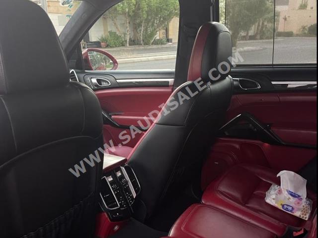 2016 بورش كايين جي تي اس