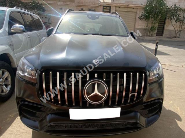 2021 مرسيدس - بنز جي إل إس 63 أي إم جي