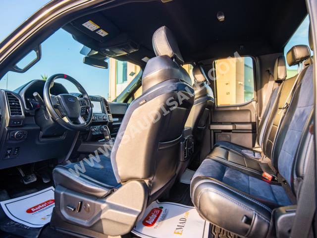 2020 فورد اف 150 رابتور