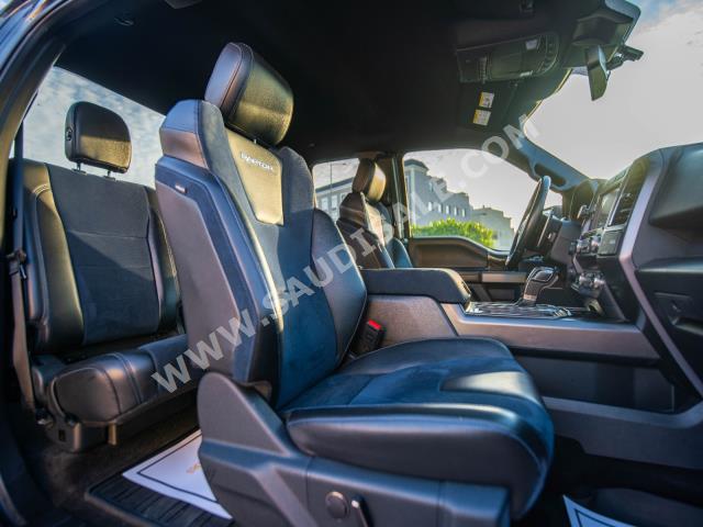 2020 فورد اف 150 رابتور