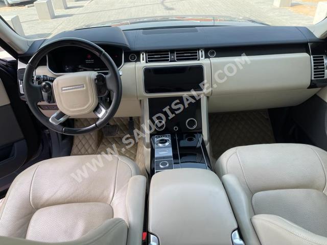 2019 لاند روفر رينج روفر فوج