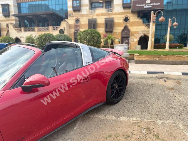 2016 بورش 911 تارجا 4 اس
