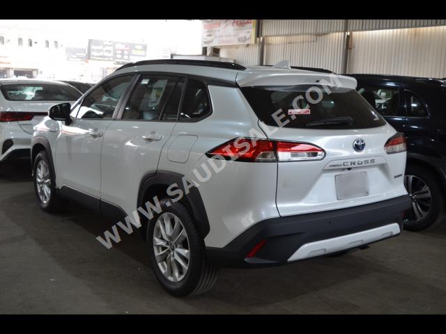 2023 تويوتا كورولا كروس