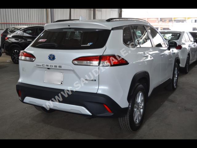 2023 تويوتا كورولا كروس