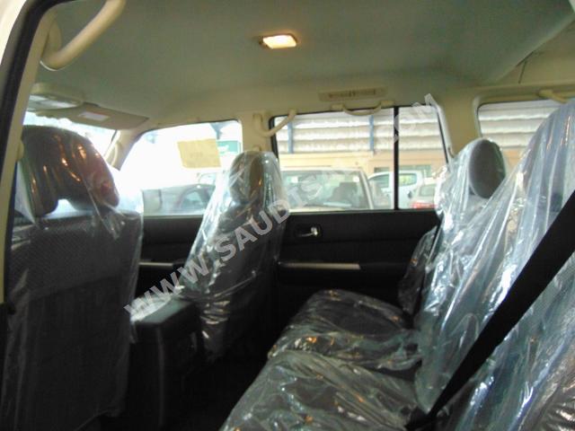 2015 نيسان باترول سفاري