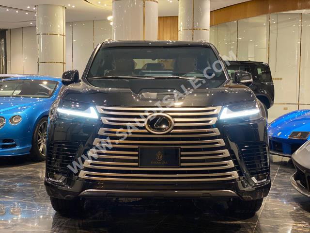 2023 لكزس إل إكس 600