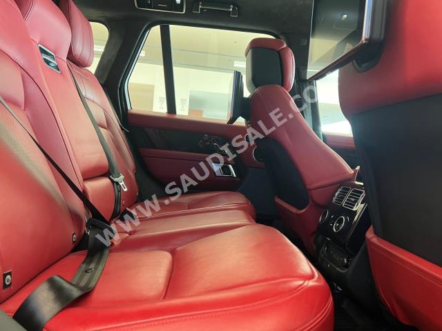 2021 لاند روفر رينج روفر فوج اس اي