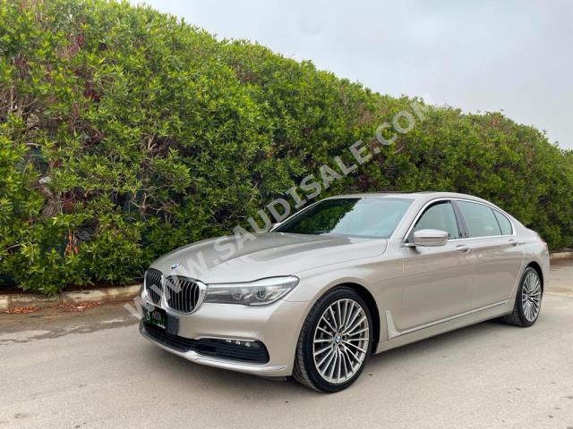 2016 بي ام دبليو الفئة السابعة 730 إل أي