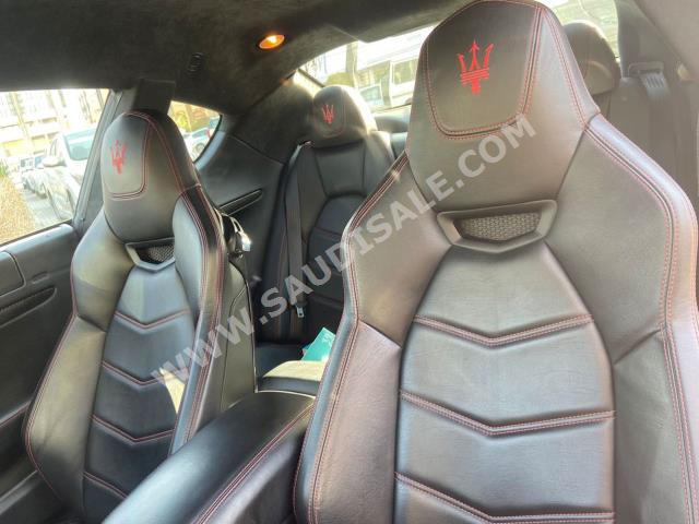 2014 مازيراتي جرانتوريزمو إم سي عادي