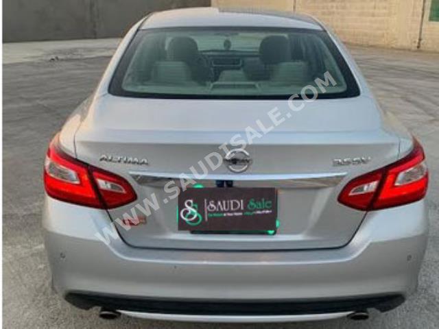 2017 نيسان التيما