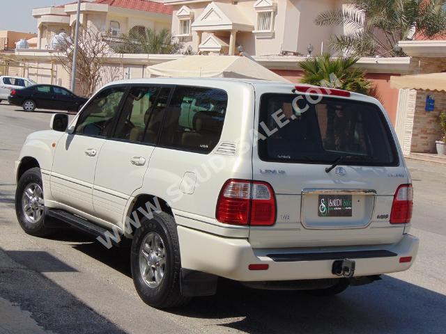 2001 Lexus LX 470
