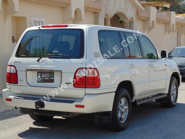2001 Lexus LX 470