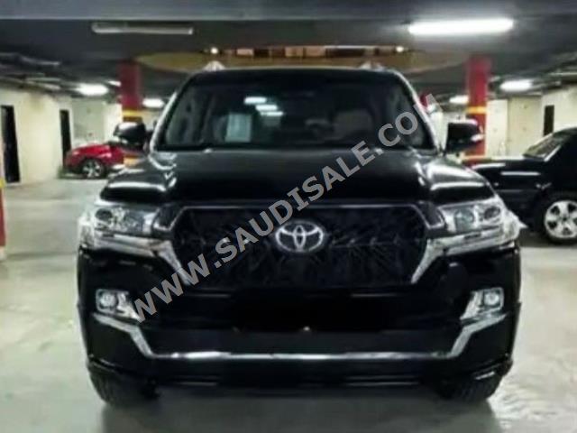 2019 تويوتا لاند كروزر جي اكس ار