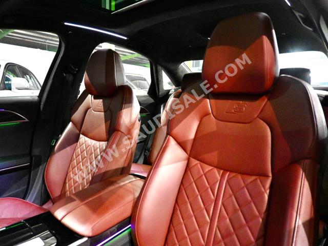 2020 اودي اس 8