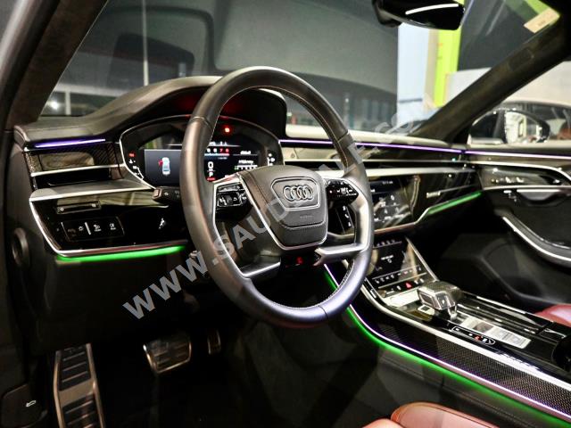 2020 اودي اس 8