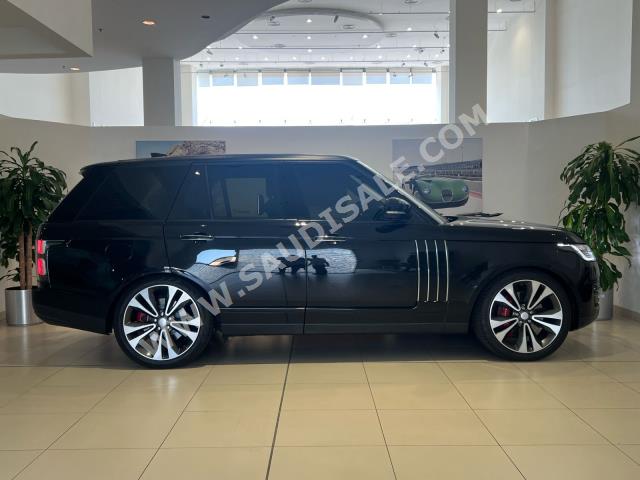 2019 لاند روفر رينج روفر اس في اوتوبيوغرافي