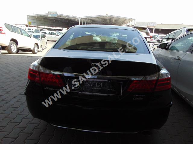 2013 هوندا اكورد