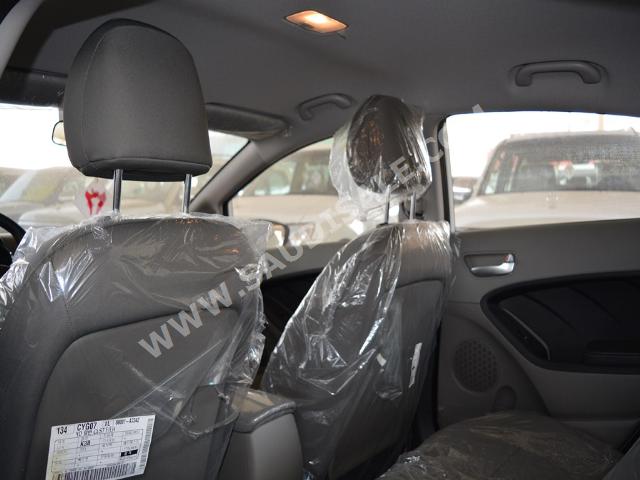 2016 كيا سيراتو