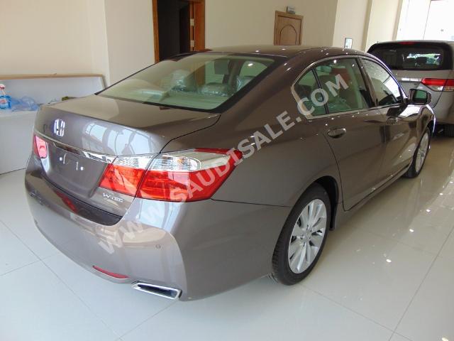 2016 هوندا اكورد