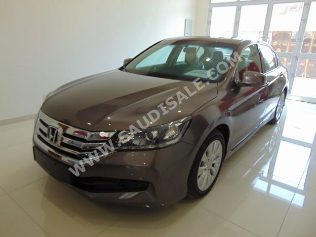 2016 هوندا اكورد