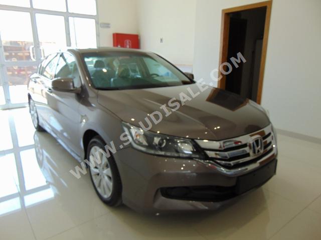 2016 هوندا اكورد