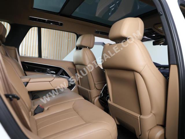 2022 لاند روفر رينج روفر اتش اس اي